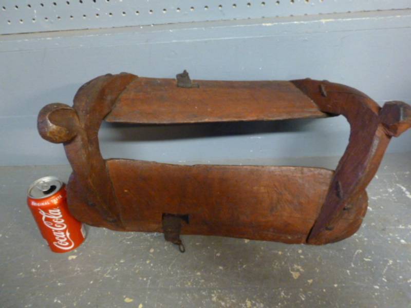 lot 8 image: Antique Saddle