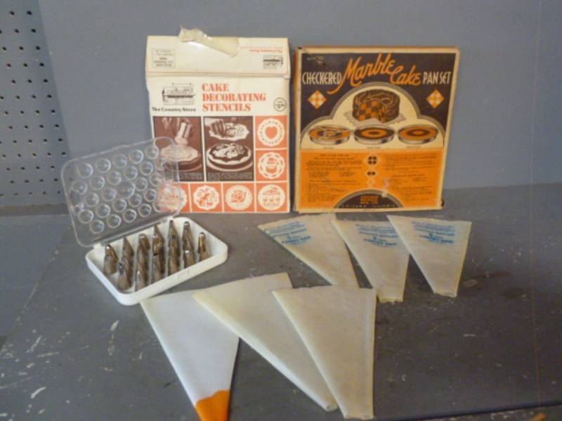 lot 49 image: Vintage Kitchen