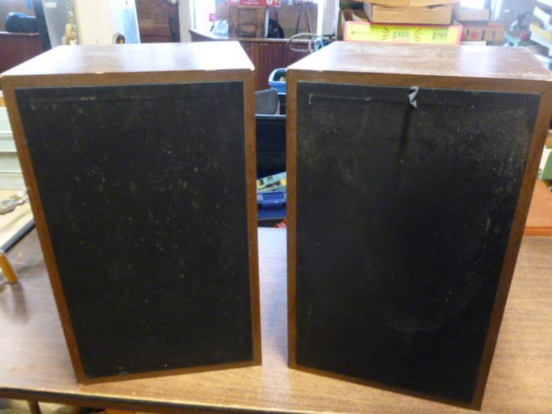 lot 63 image: Tower Speakers