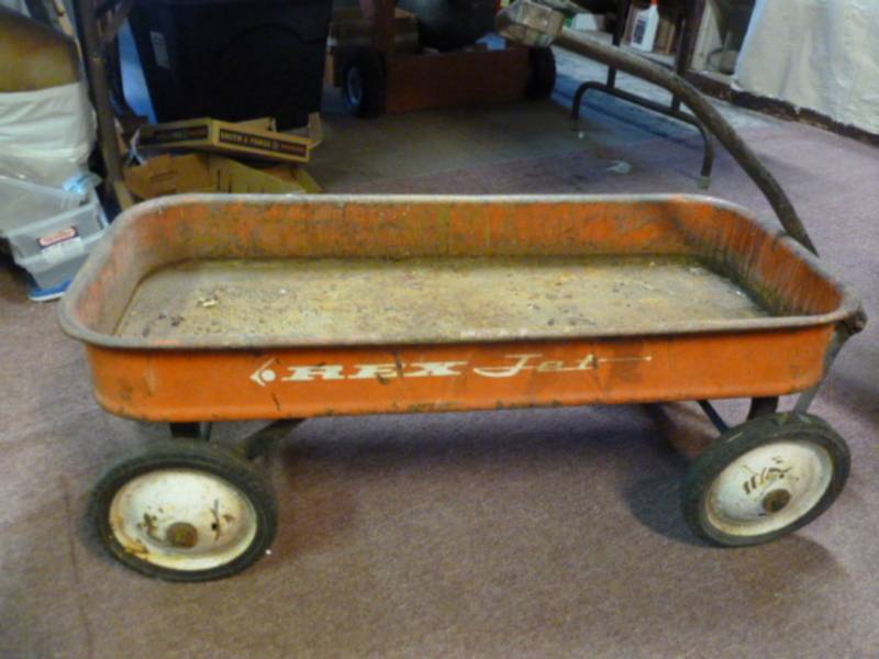 lot 64 image: Vintage Wagon