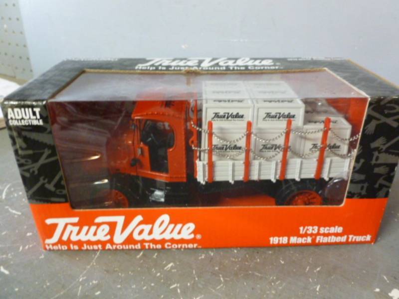 lot 101 image: Ertl