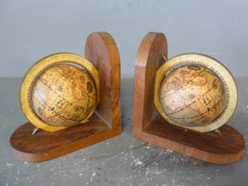 lot 169 image: Bookends
