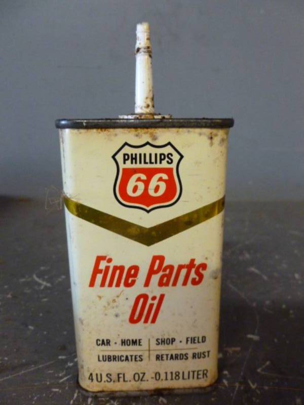 lot 186 image: Vintage Oil Can