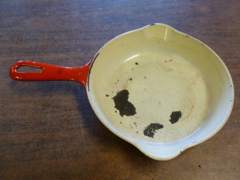 lot 203 image: Vintage Griswold Cast Iron Pan