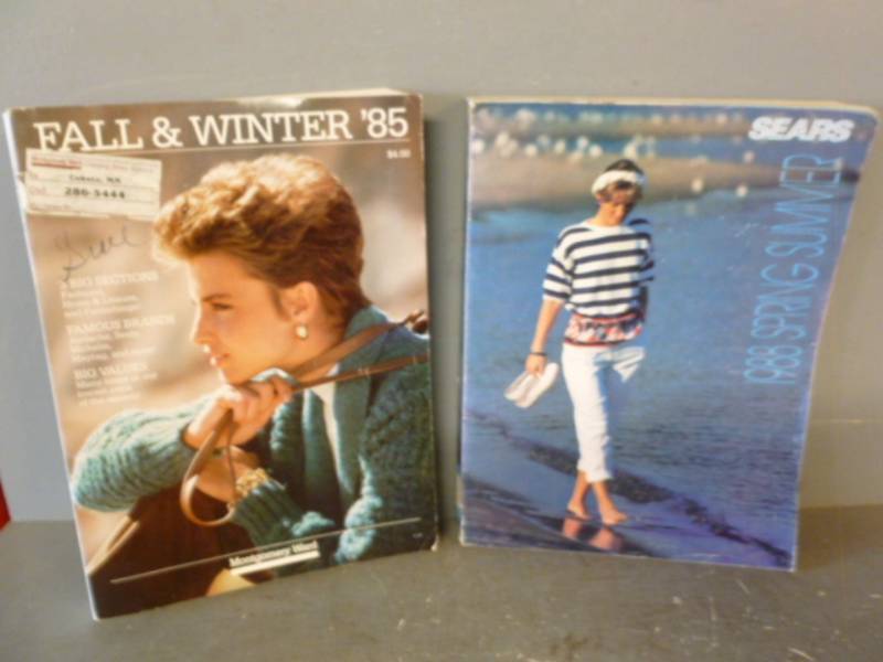 lot 215 image: Collectible