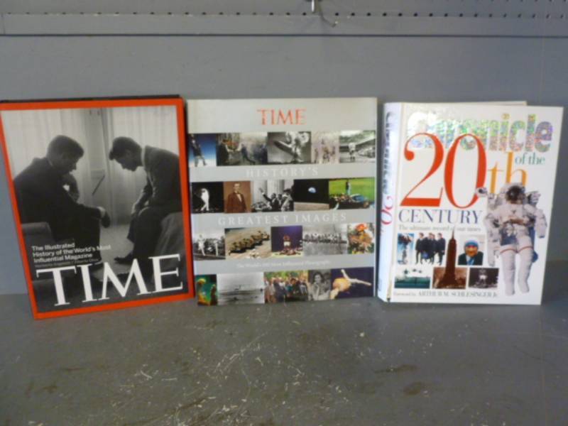 lot 217 image: Collector Books