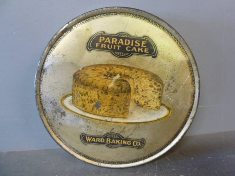 lot 225 image: Antique Metal Container