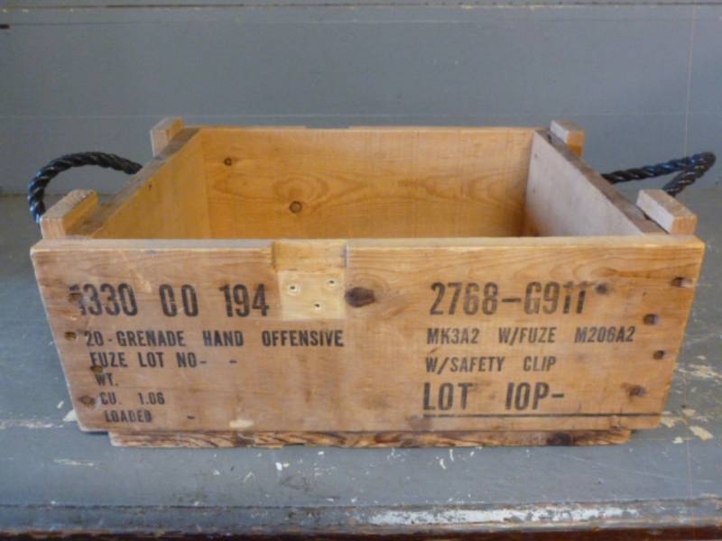 lot 248 image: Vintage Ammo Box