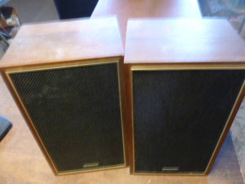 lot 249 image: Vintage Speakers