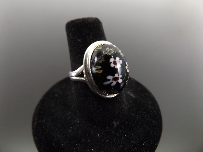 lot 2 image: .925 Sterling Silver Murano Millefiori Glass Ring Sz 6