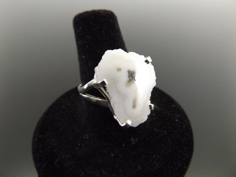 lot 11 image: .925 Sterling Silver White Druzy Solar Quartz Ring Sz 7