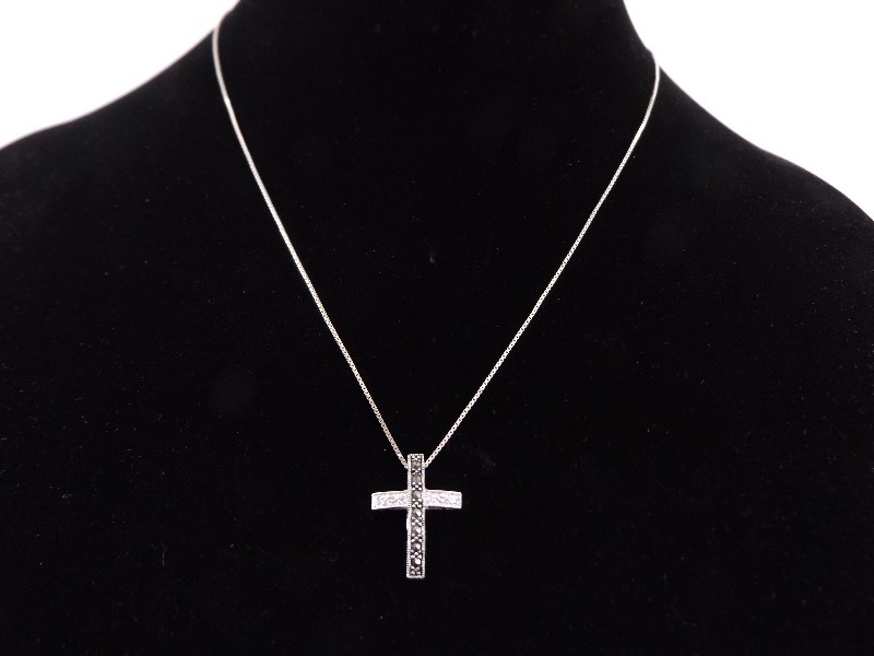lot 31 image: .925 Sterling Silver Cross Pendant on Sterling Necklace