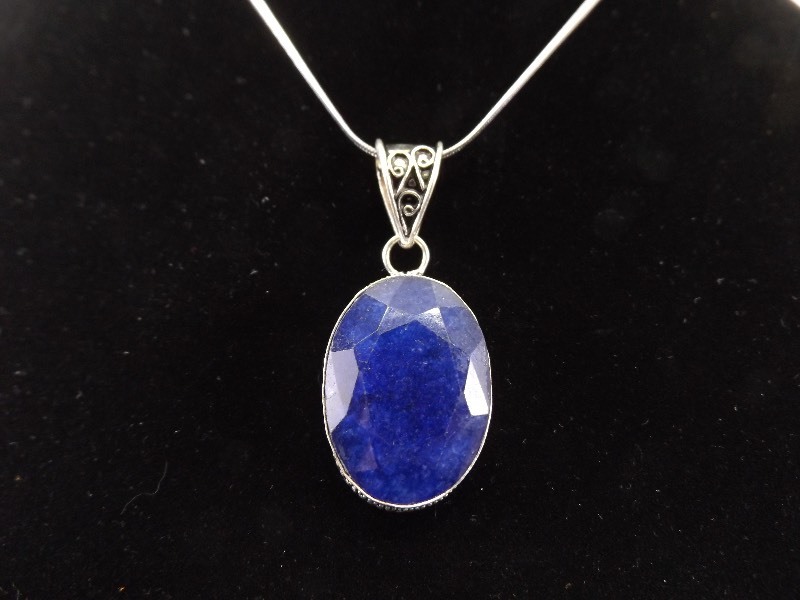 lot 42 image: .925 Sterling Silver African Blue Faceted Saphire Pendant Necklace