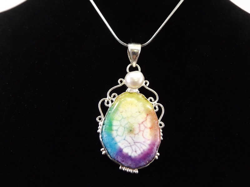 lot 44 image: .925 Sterling Silver Rainbow Solar Druzy and Pearl&nbspPendant Necklace