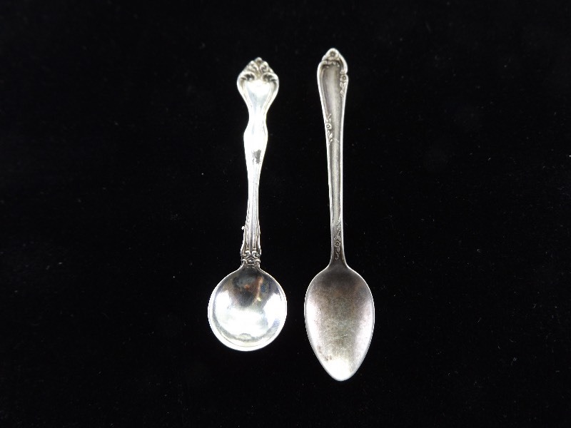 lot 62 image: 2 Vintage .925 Sterling Silver Spoon Brooches