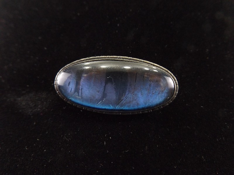 lot 64 image: Antique .925 Sterling Silver BluePurple Stone Brooch