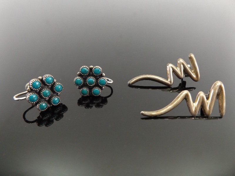 lot 77 image: .925 Sterling Silver Turquoise and Zig-Zag Earrings