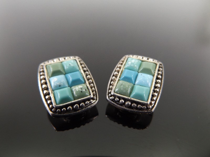 lot 79 image: Vintage .925 Sterling Silver Turquoise Earrings