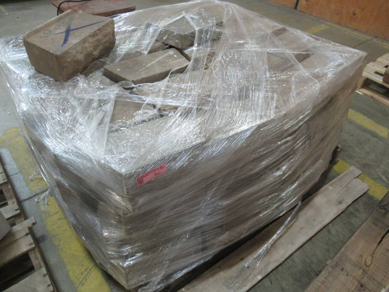 lot 7 image: Mixed Pallet of Chiselwall TanBrown Retaining Wall Block (Common 4-in x 12-in Actual 4-in x 12-in) 604607TAB And Caps