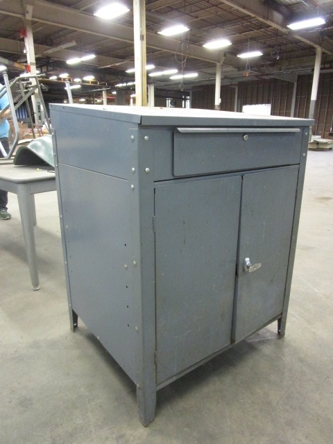 STEEL WORKSTATION