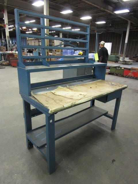STEEL WORKBENCH