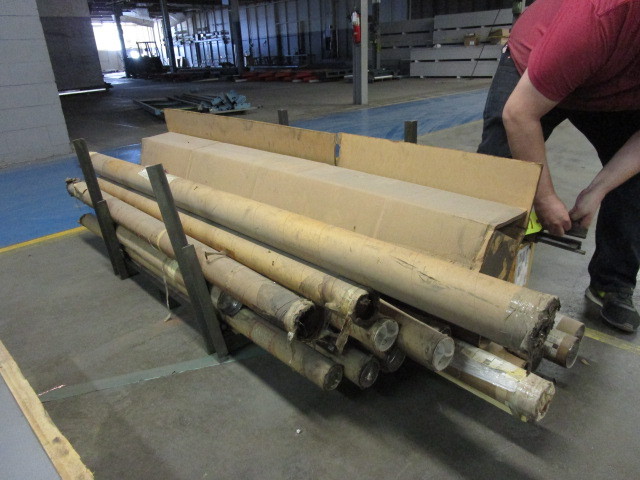 PALLET OF PIANO HINGES