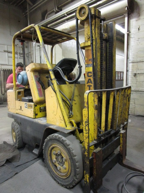 CAPTERPILLAR LP FORKLIFT