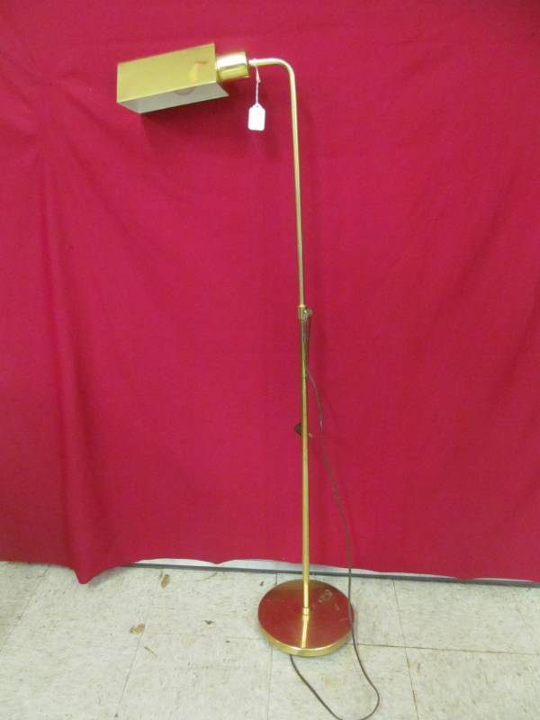 lot 52 image: brass floor lamp