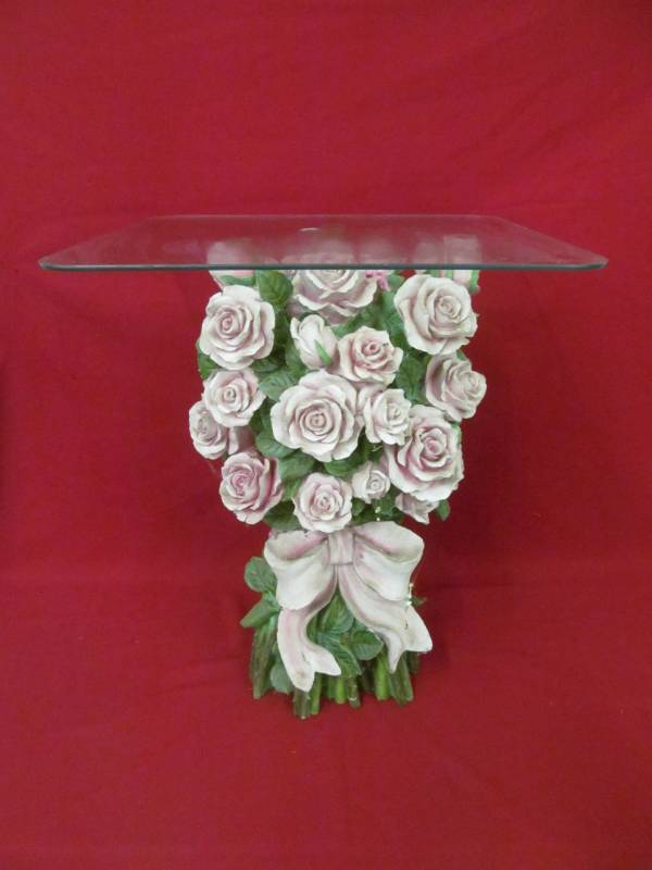 lot 57 image: end table