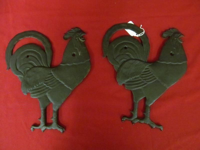 lot 70 image: vintage cast-iron rooster towel holders