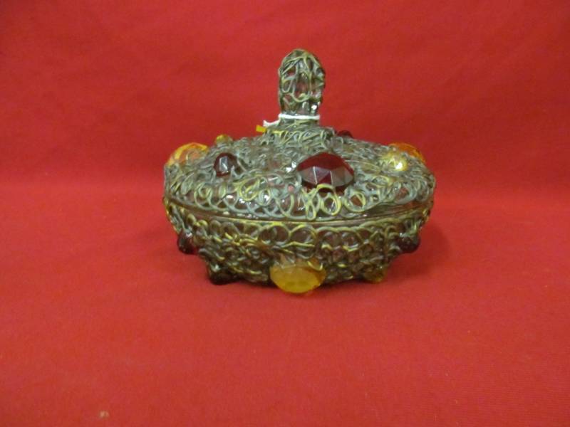 lot 96 image: WWI bric brac dish