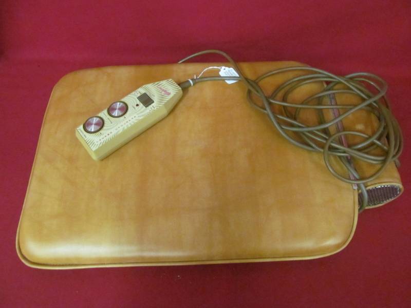 lot 114 image: Niagara Thermo Cyclopes and massage