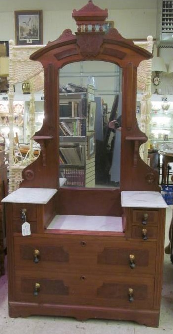 lot 126 image: vintage Victorian dresser