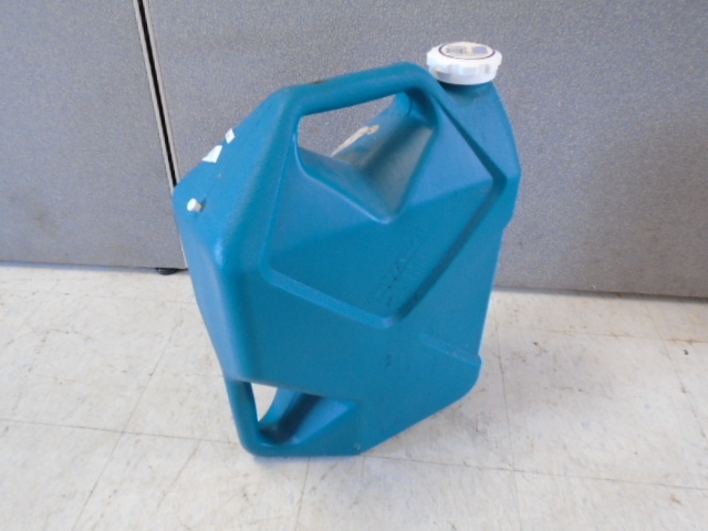 lot 21 image: Water Only Container