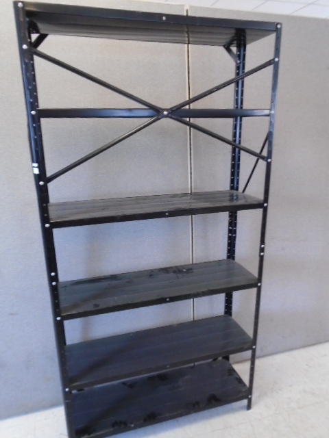 lot 27 image: Metal Shelves