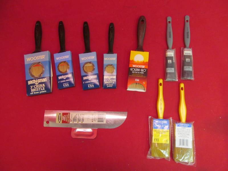 lot 13 image: paint supplies