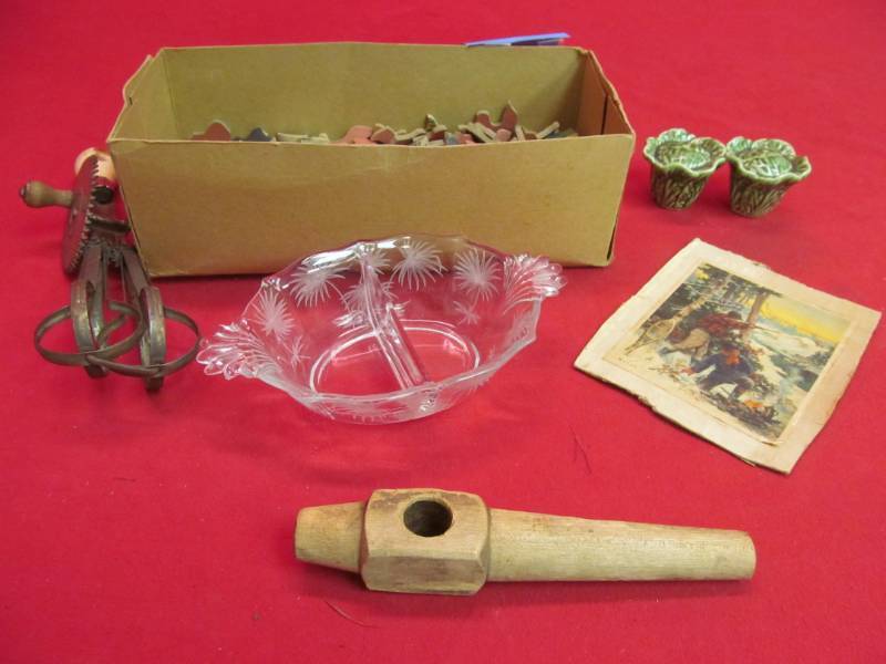lot 89 image: collectables