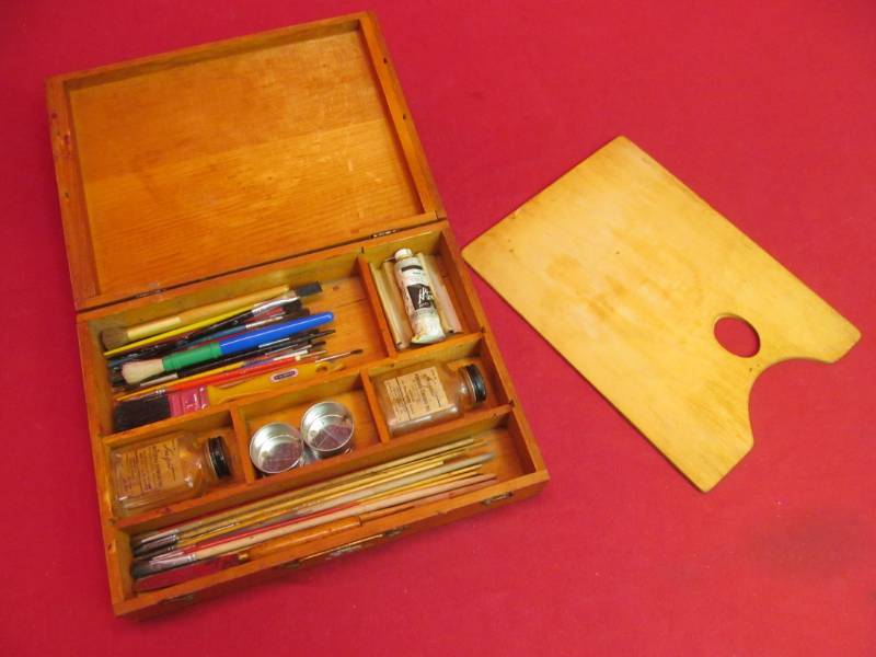 lot 99 image: vintage items