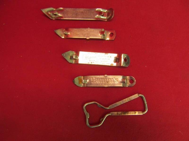 lot 102 image: vintage items