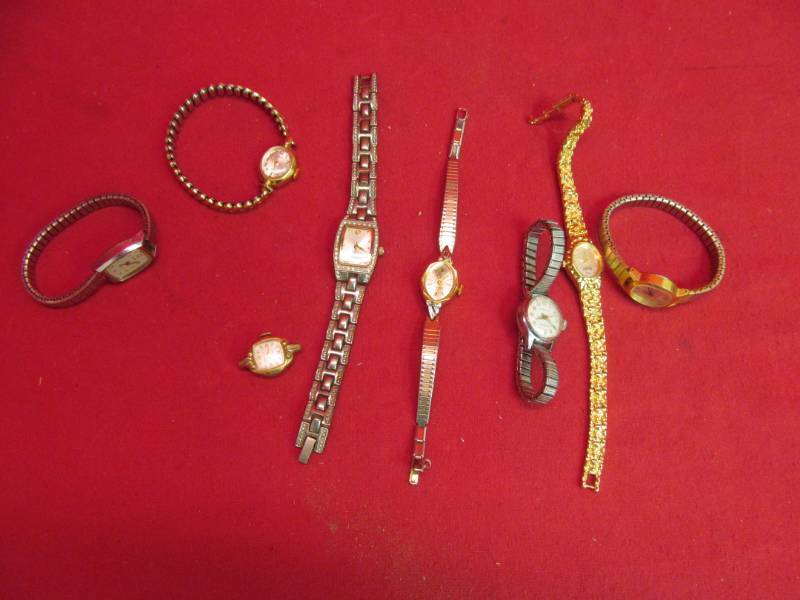 lot 106 image: vintage watches