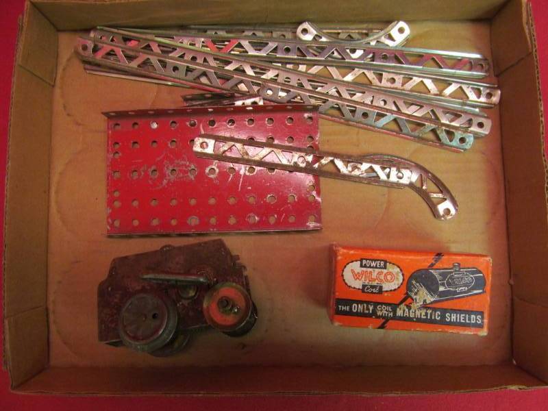 lot 112 image: vintage Gilbert erector car