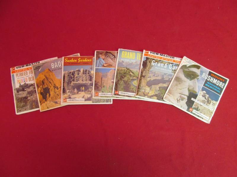 lot 131 image: vintage view master discs