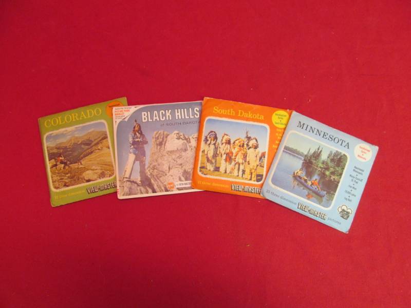 lot 132 image: vintage view master discs