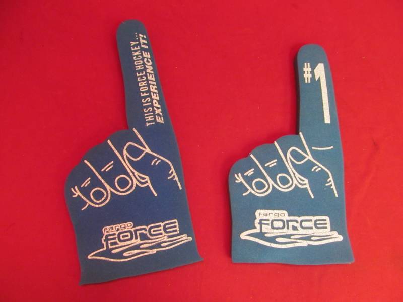 lot 176 image: foam finger