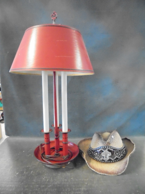lot 37 image: Table Lamp and Cowgirl Hat