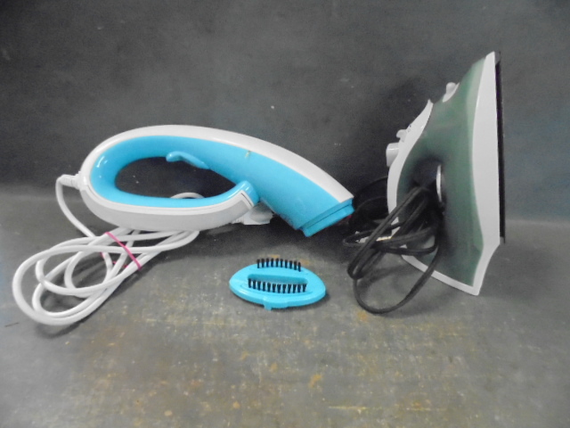lot 48 image: Clothes Iron and Steamer