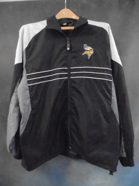 lot 55 image: NFL Wind breaker