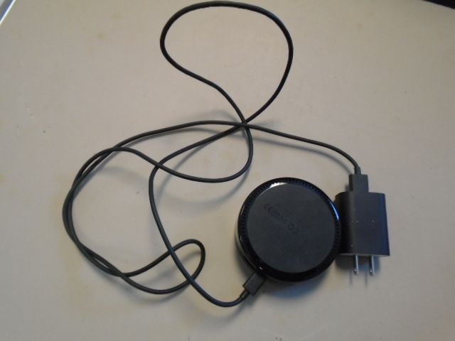 lot 7 image: Amazon Echo Dot