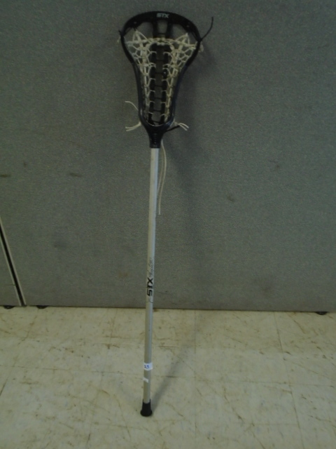 lot 23 image: STX Execute II Lacrosse Shaft