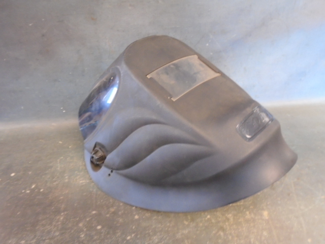 lot 122 image: Welding Helmet